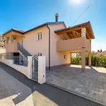 Lemily - Five Bedroom With Swimming Pool * Matulji