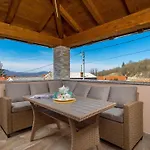 Lemily - Five Bedroom With Swimming Pool Villa
