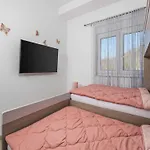Lemily - Five Bedroom With Swimming Pool Matulji