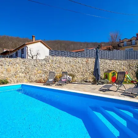 Lemily - Five Bedroom With Swimming Pool Villa