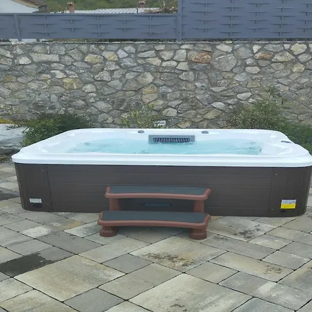 Lemily - Five Bedroom With Swimming Pool Villa *