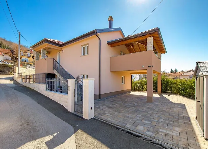 Lemily - Five Bedroom With Swimming Pool * Matulji